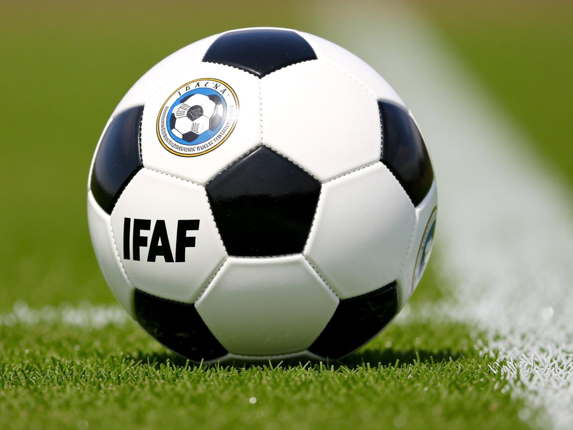 九游娱乐app-“特朗普惊现切尔西更衣室，夺冠庆典引热议”  第2张