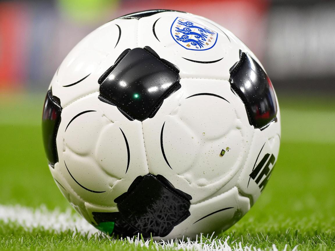 九游官网入口地址-“短柄墙球:高新区全民健身馆开启全新玩法,背后的战术与技巧让你无法忽视” 第2张